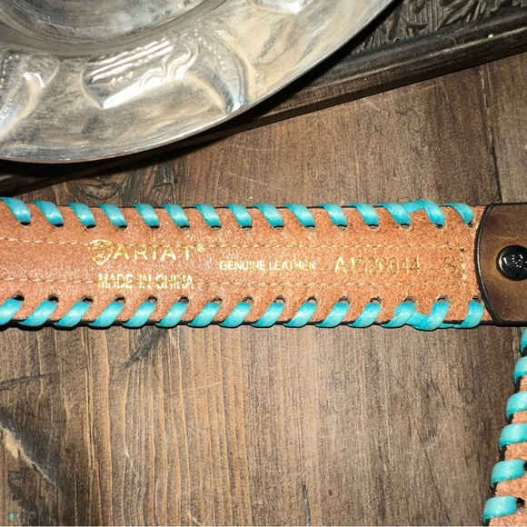Ariat Leopard HOH Leather Belt with Turquoise Whip Stitch S: Small Length: 35.5” - Picture 5 of 9